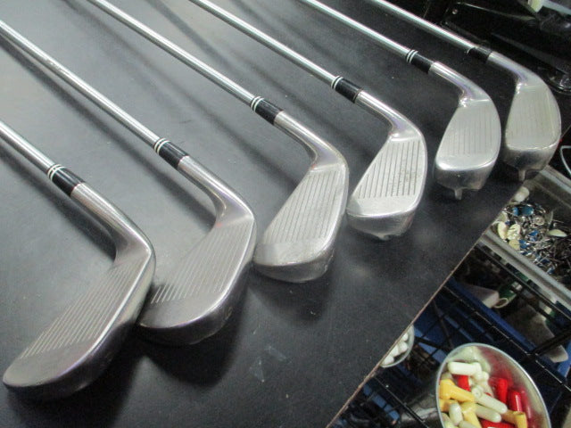 Load image into Gallery viewer, Used Cleveland Hibore XLi Hybrid Iron Set 3, 4, 6, 7, 9, PW
