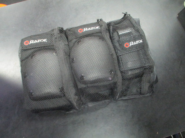 Load image into Gallery viewer, Used Razor Pro Pad 6 pc Set
