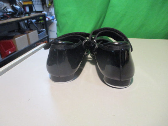 Used Danskin Size 1 Girls Tap Shoes