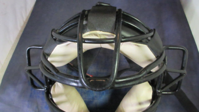Load image into Gallery viewer, Used Rawlings Umpire LWMX Face Mask - plastic cracking
