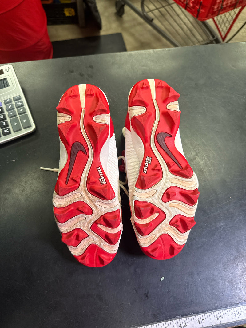 Load image into Gallery viewer, Used Nike Trout Baseball Cleats Size 4
