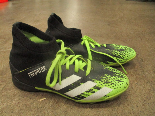 Load image into Gallery viewer, Used Adidas Predator Soccer Turf Shoes Size 4
