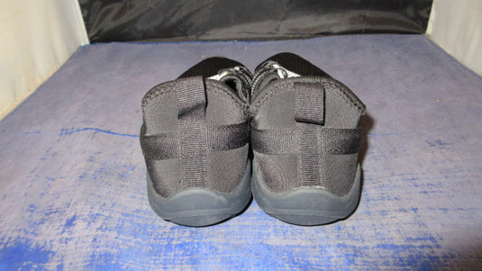 Used All In Motion Water Shoes Size 6