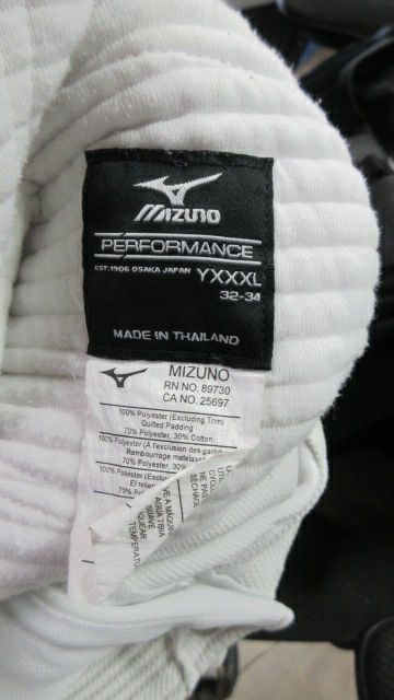 Load image into Gallery viewer, Used Mizuno Baseball Pants White Size YXXXL (32-34)
