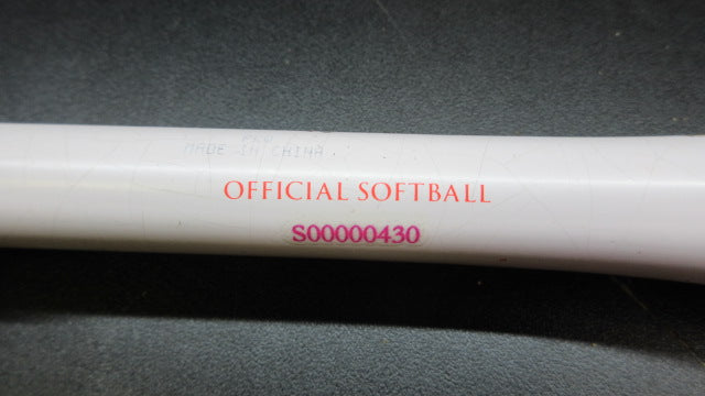 Load image into Gallery viewer, Used Louisville Slugger Diva 27" -11.5 Alloy Softball Bat
