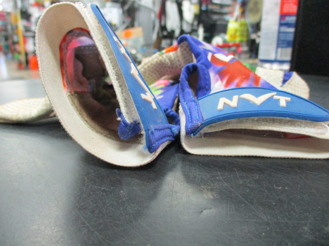 Load image into Gallery viewer, Used NVT Size Youth Small Batting Gloves
