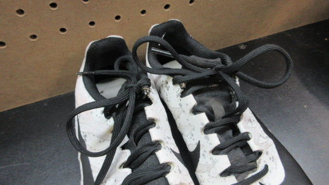 Load image into Gallery viewer, Used Nike Zoom Rival S 9 Paint Splatter Track Shoes - Size 5
