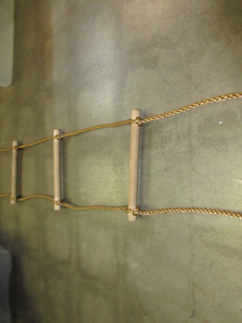 Used Wood Ladder - 14ft