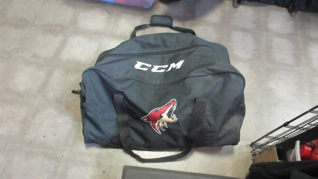 Load image into Gallery viewer, Used Hockey Duffle Bag
