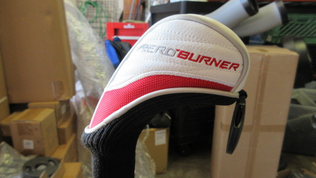 Load image into Gallery viewer, Used TaylorMade Aero Burner Rescue 22 Deg 4 Hybrid w/ Head Cover - RH
