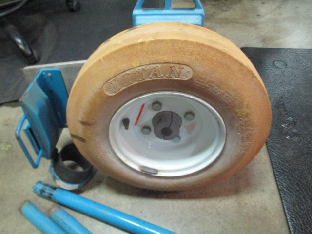 Load image into Gallery viewer, Used Juggs Pitching Machine
