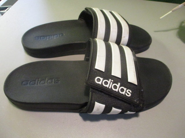 Load image into Gallery viewer, Used Adidas Slides Size 3
