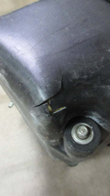 Load image into Gallery viewer, Used SportTube Double Ski Hard Case Wit Wheels (SOME DAMAGE)
