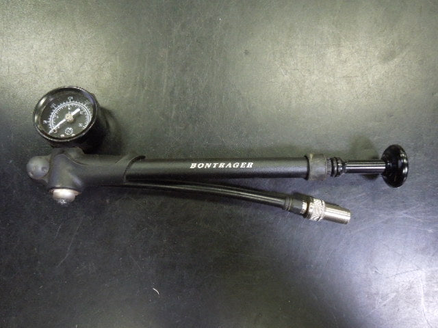 Load image into Gallery viewer, Used Bontrager Bicyle Shock Pump
