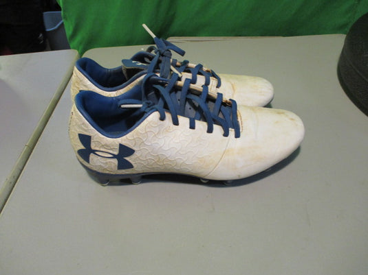 Used Under Armour Magnetico Soccer Shoes size 5