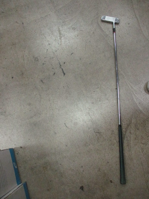 Load image into Gallery viewer, Used Spalding 35" Dual Putter

