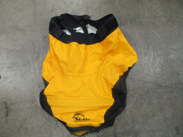 Load image into Gallery viewer, Used Seals Tropical Tour 2.5 Kayak Spray Skirt
