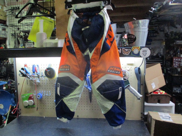 Load image into Gallery viewer, Used Core Thor Motorcross Pants - Size 28
