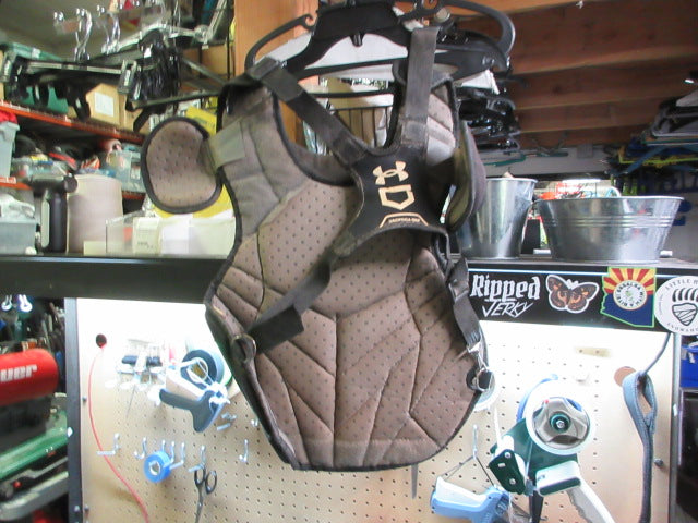 Load image into Gallery viewer, Used Under Armour Catchers Chest Protector  - Size Senior
