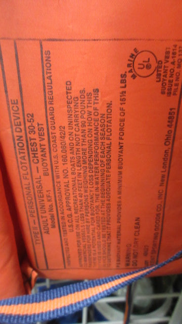 Load image into Gallery viewer, Used Kent Sporting Goods Life Jacket Size Adult Universal
