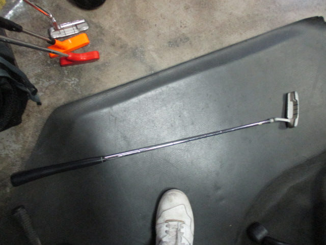 Load image into Gallery viewer, Used Tournament S-2 34&quot; Putter
