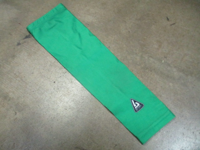 Load image into Gallery viewer, Used Driven Sports Green Compression Arm Sleeve
