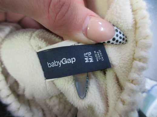 Load image into Gallery viewer, Baby Gap Winter Hat - Size Med/Large
