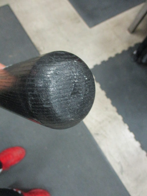 Load image into Gallery viewer, Used Louisville Slugger Derek Jeter 28&quot; Wood Bat
