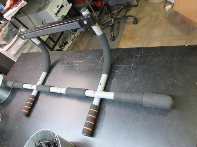 Load image into Gallery viewer, Used AOPA Multi-Grip Doorway Pull-Up Bar
