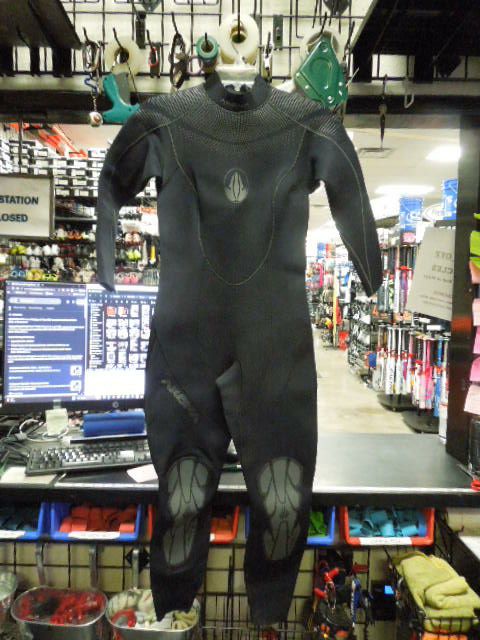 Load image into Gallery viewer, Used Akona 3mm 1 Piece Full Body Wet Suit Size 7/8
