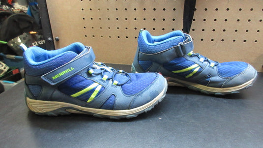 Used Merrell Outback Hiking Shoes - Size 7