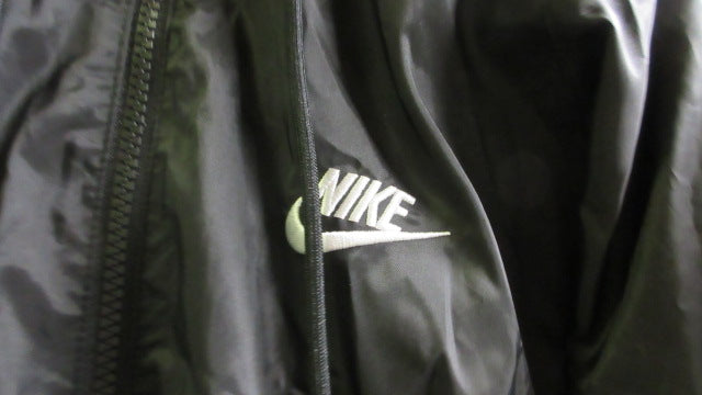 Load image into Gallery viewer, Used Nike Windrunner Black Size Small Hoodie Wind Breaker
