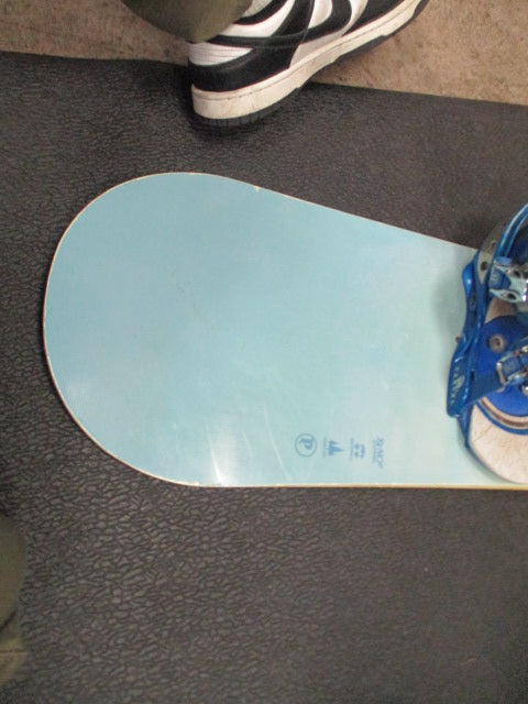 Load image into Gallery viewer, Used Palmer Halo 144CM Junior Snowboard W/ Burton Bindings
