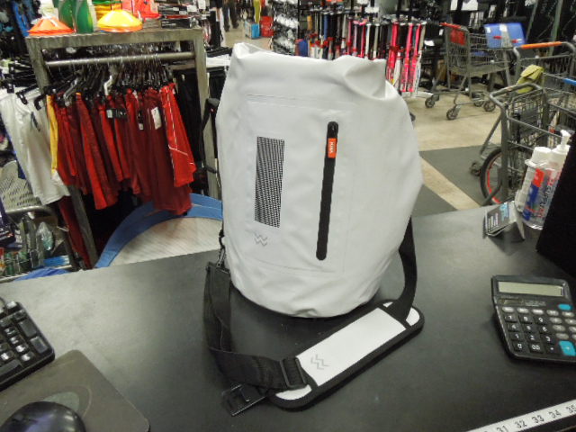 Load image into Gallery viewer, Used Wren Insulated Cooler Dry Bag With Active Liquid Cooling Sleeve
