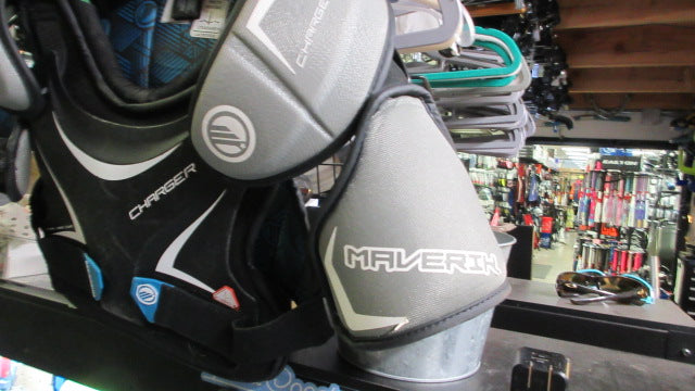 Load image into Gallery viewer, Used Maverick Charger Lacrosse Shoulder Pads - Size Large
