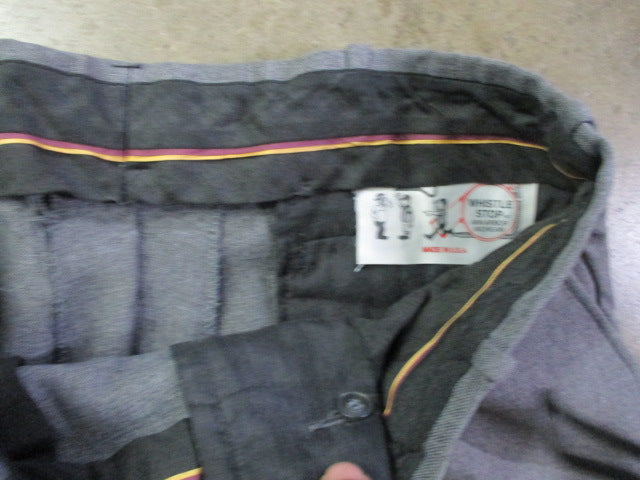 Load image into Gallery viewer, Used Honigs Umpire Pants Size 34
