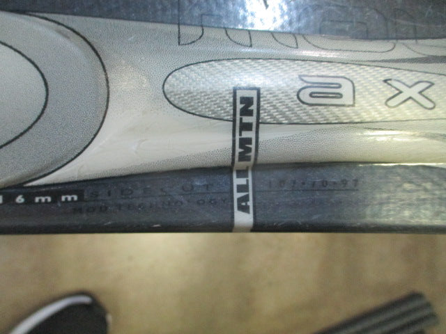 Load image into Gallery viewer, Used K2 AXIS 160cm Downhill Skis
