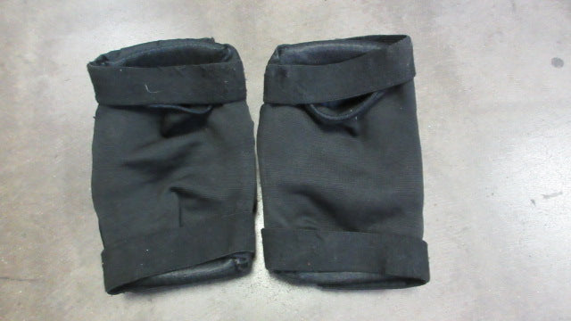 Load image into Gallery viewer, Used Power Gear Skating Knee Pads - Adult
