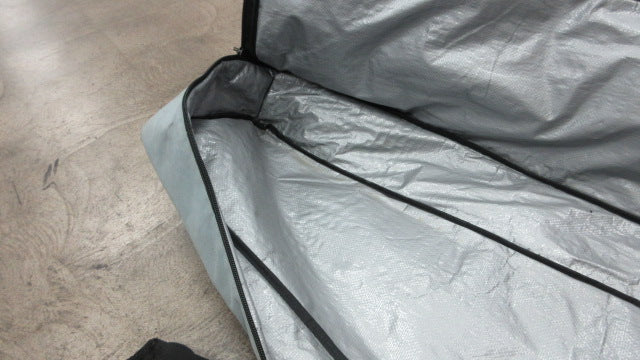 Load image into Gallery viewer, Used Kore Snowboarding Snowboard Bag - Has Wear
