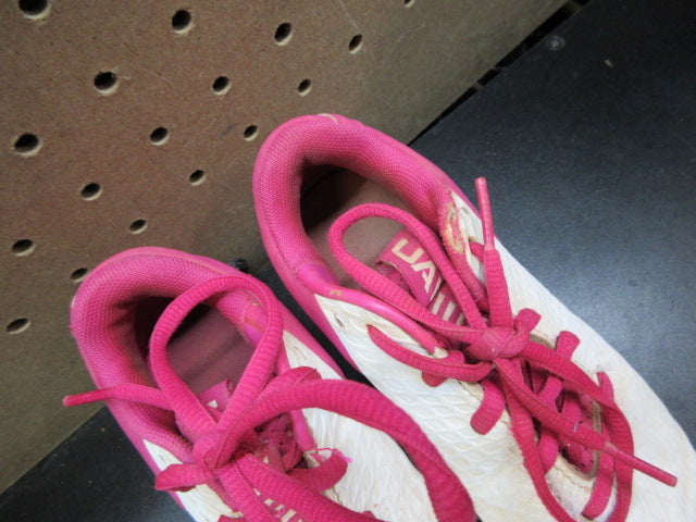 Load image into Gallery viewer, Used Under Armour Girls' Glyde 2.0 RM Jr. Softball Cleats - Size 12k
