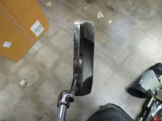 Load image into Gallery viewer, Used Axiom M-3 28&quot; Junior Putter
