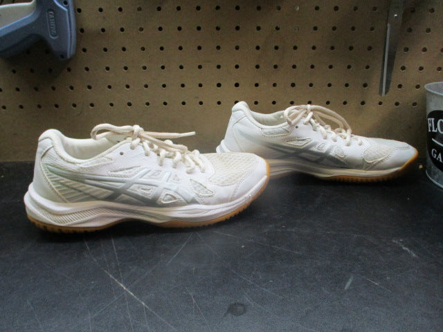 Load image into Gallery viewer, Used Asics Upcourt 6 Road Tested Sneaker - Size 6
