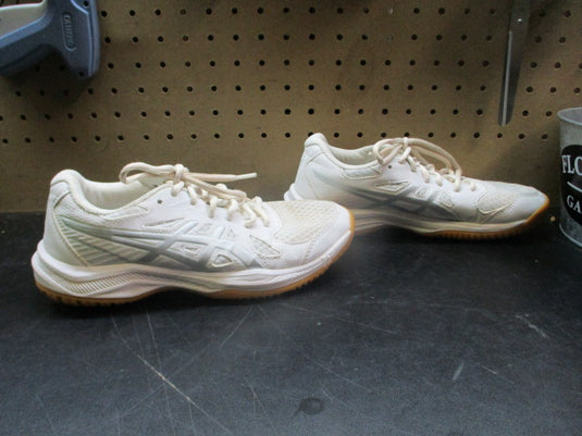Used Asics Upcourt 6 Road Tested Sneaker - Size 6