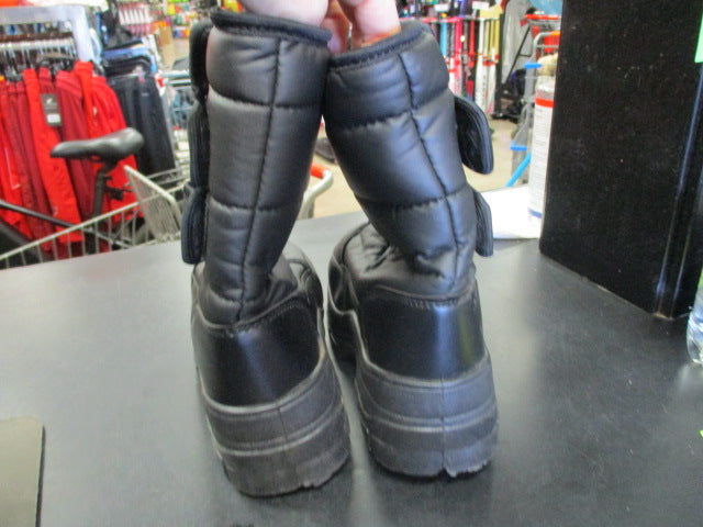Load image into Gallery viewer, Used WFS Kids Snow Boots Size 13
