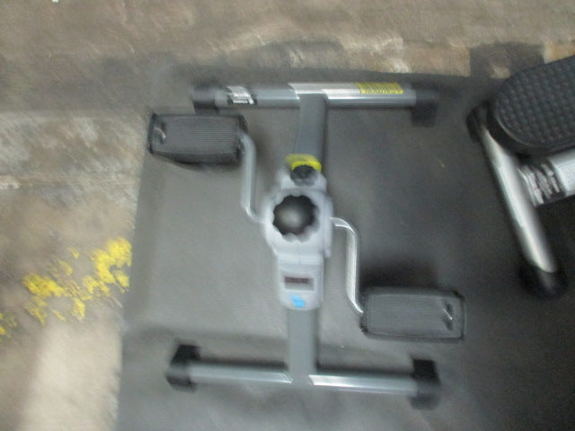 Load image into Gallery viewer, Used Stamina Mini UBE/ Bike For use while sitting or on table for arms
