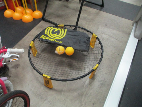 Used Spike Ball W/ Bag - 2 Balls