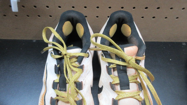 Load image into Gallery viewer, Used Nike Alpha Huarache Elite 4 Low Baseball Cleats - Size 9
