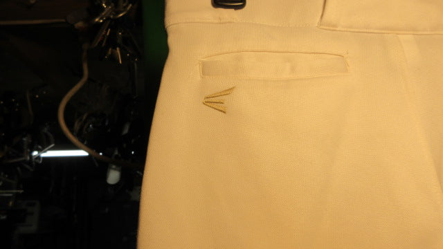 Load image into Gallery viewer, Used Easton Knicker Baseball Pants Youth XL - White
