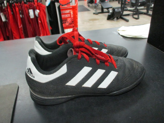 Used  Adidas Goletto 6 Size 1 Indoor Soccer Cleats