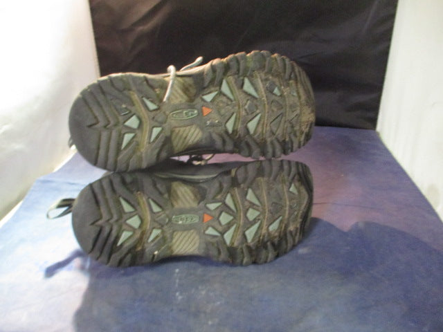 Load image into Gallery viewer, Used Keen Hiking Boots Size 5
